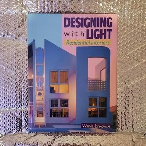 DESIGNING WITH LIGHT: RESIDENTIAL INTERIORS • PBC/RIZZOLI • 1992 DESIGN BOOK
